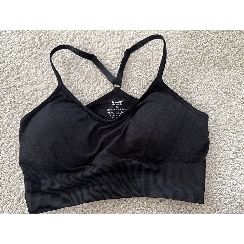 PRO-FIT Seamless Black Sports Bra - Small
